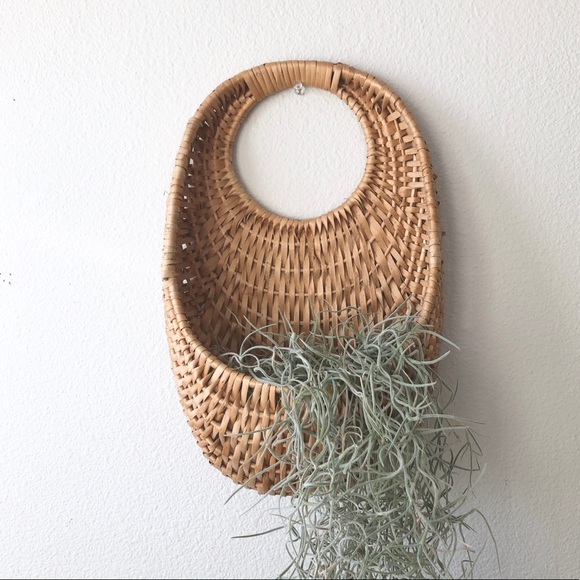 Vintage Other - 🦚 VINTAGE Wicker Wall Pocket Plant Oval Basket